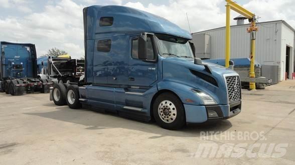 Volvo VNL64T760 Trekkers