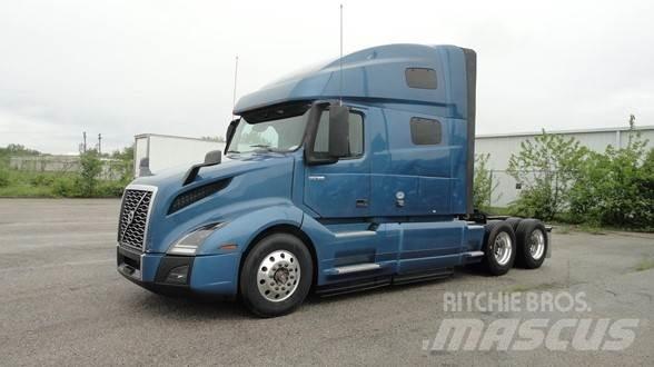 Volvo VNL64T760 Trekkers