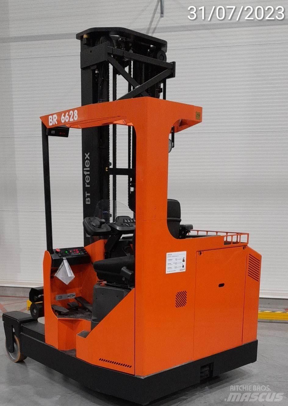 BT FRE270 Reachtruck voor hoog niveau