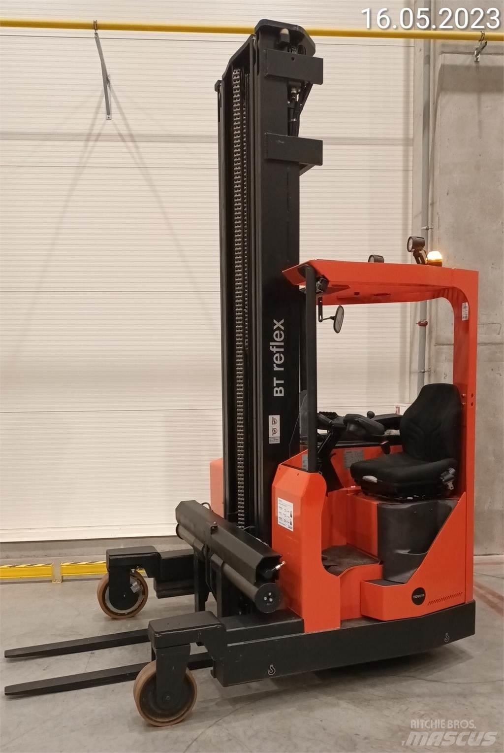 BT FRE270 Reachtruck voor hoog niveau