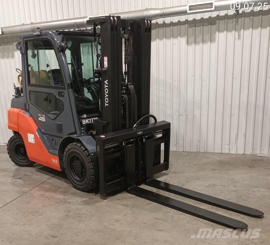 Toyota 8FG40F LPG heftrucks