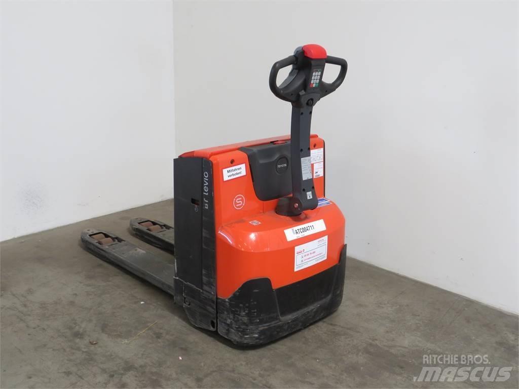 Toyota LWE180 Steekwagentje