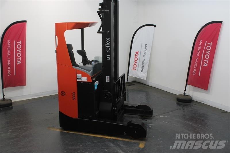 BT RRE200 Reachtruck voor hoog niveau