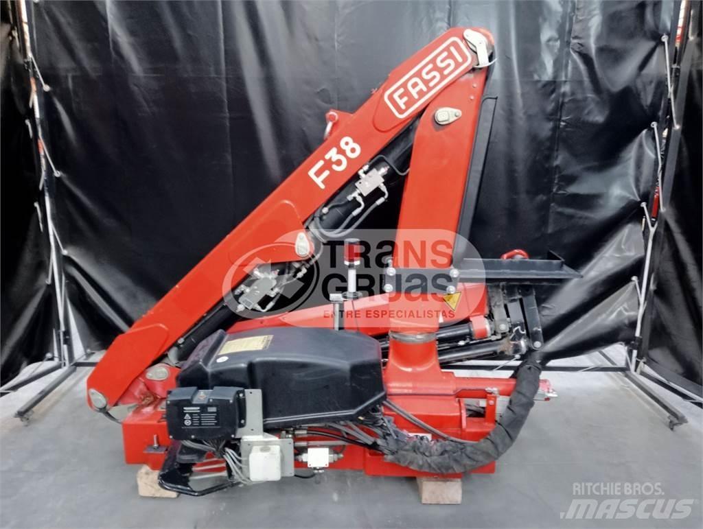 Fassi F38AF Laadkranen