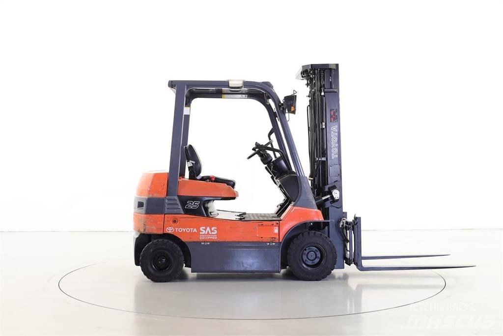 Toyota 7FB25 Elektrische heftrucks