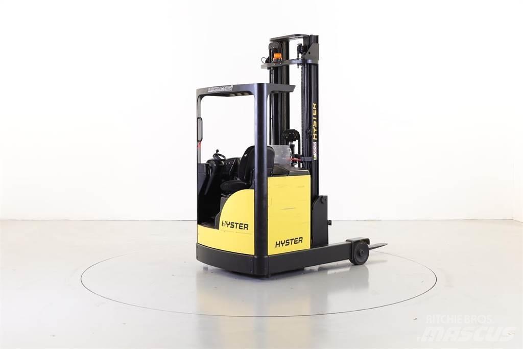 Yale MR16 Reachtruck voor hoog niveau