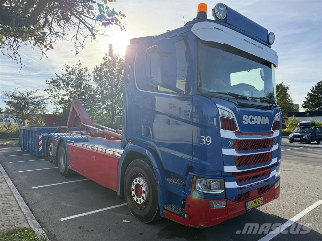 Scania R500 Containertrucks met kabelsysteem