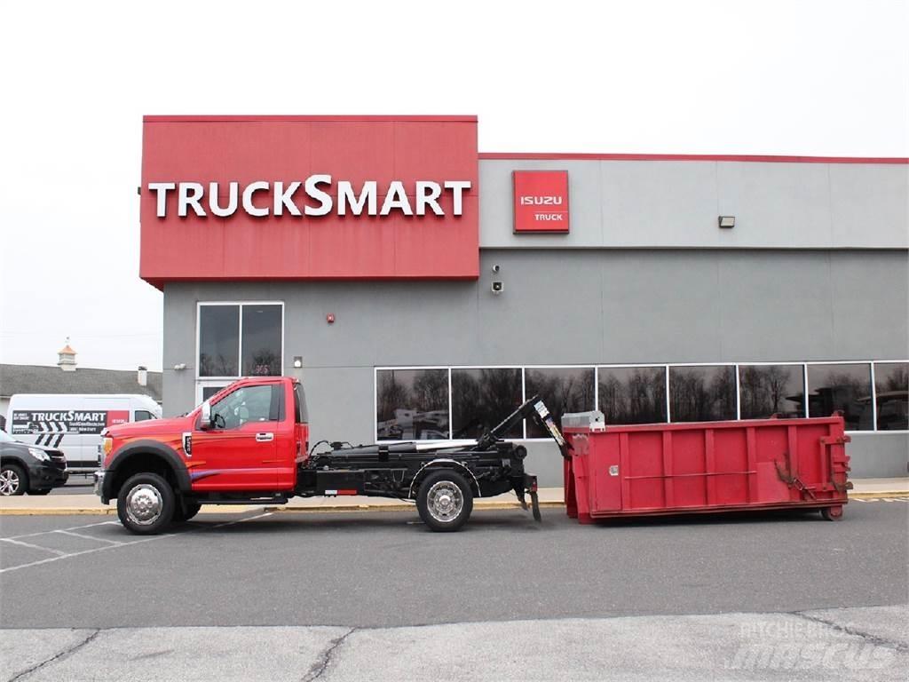 Ford F550 Vrachtwagen met containersysteem