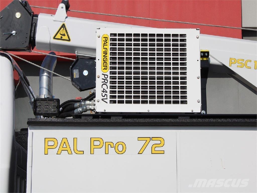 Ford F750 Vlakke laadvloer met kraan