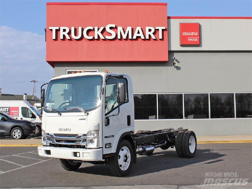 Isuzu NPR-HD Bakwagens met gesloten opbouw