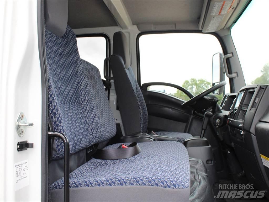 Isuzu NPR-HD Bakwagens met gesloten opbouw