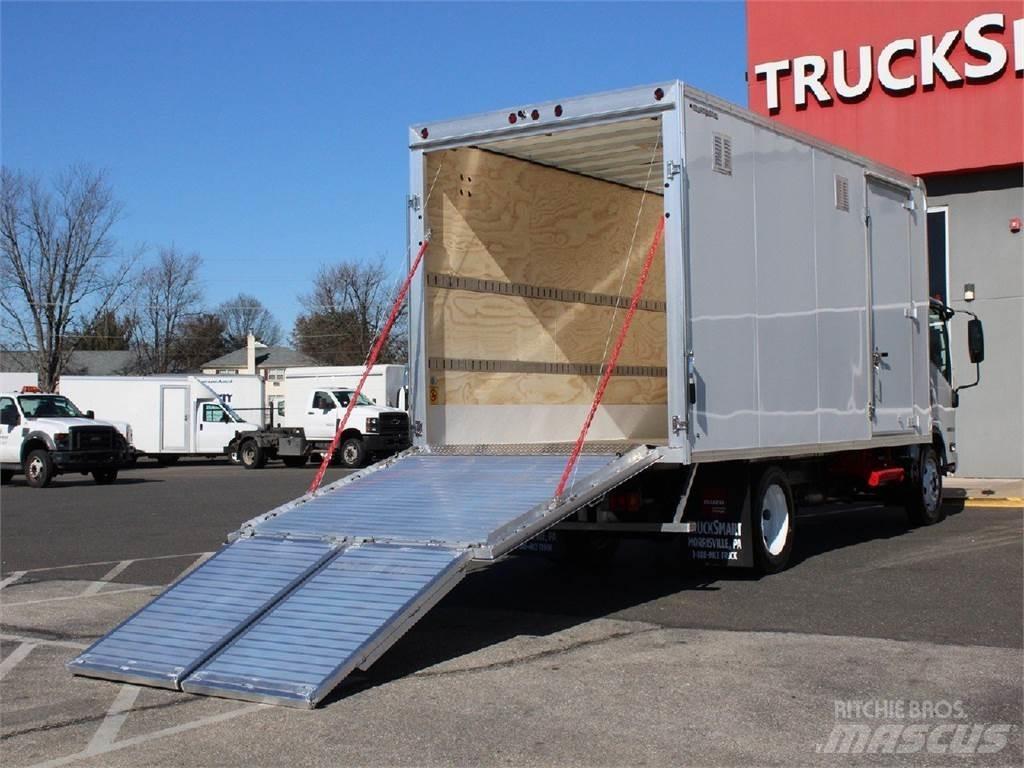 Isuzu NRR Bakwagens met gesloten opbouw