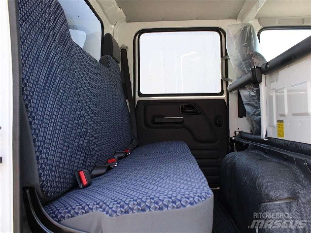 Isuzu NRR Bakwagens met gesloten opbouw