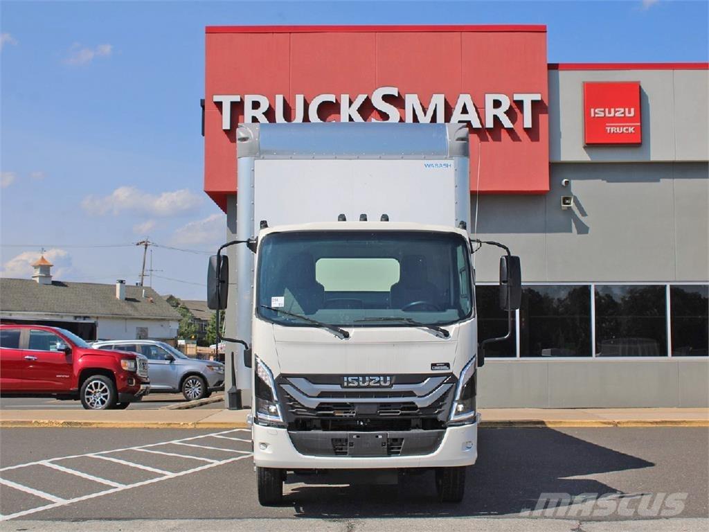 Isuzu NRR Bakwagens met gesloten opbouw