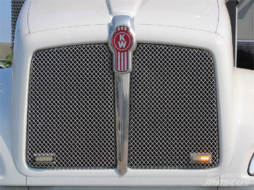 Kenworth T370 Vlakke laadvloer met kraan