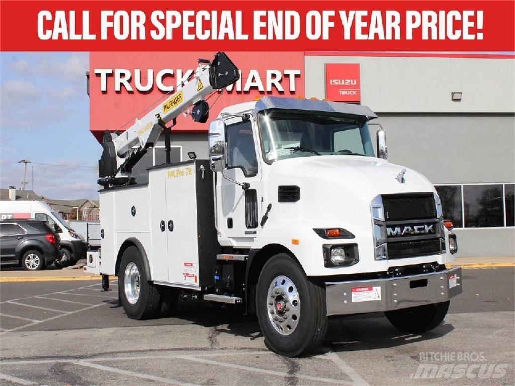 Mack MD6 Sleepwagens