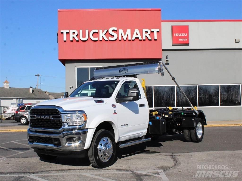 RAM 5500 Vrachtwagen met containersysteem