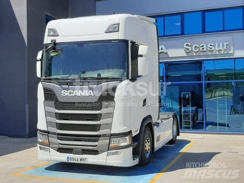 Scania S450 Trekkers