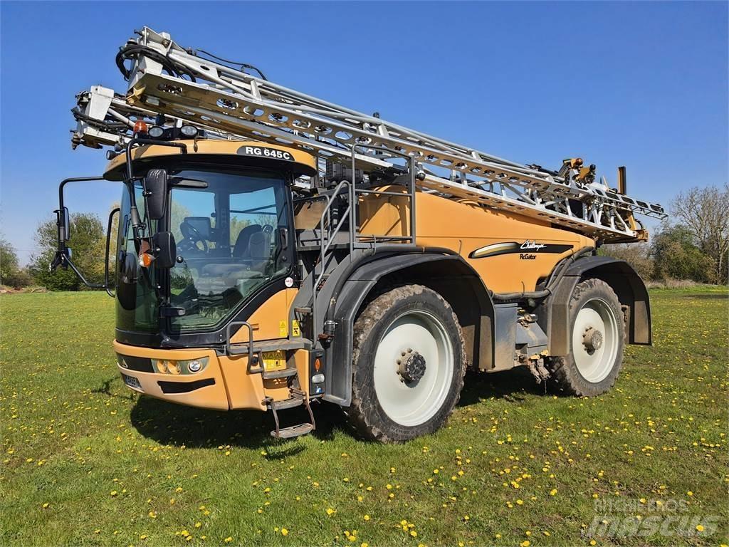 Challenger RG645C Getrokken spuitmachines