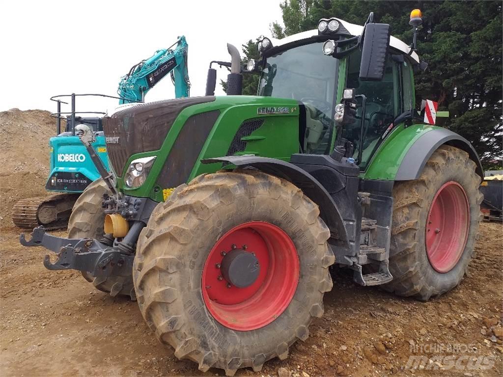 Fendt 828 VARIO Tractoren
