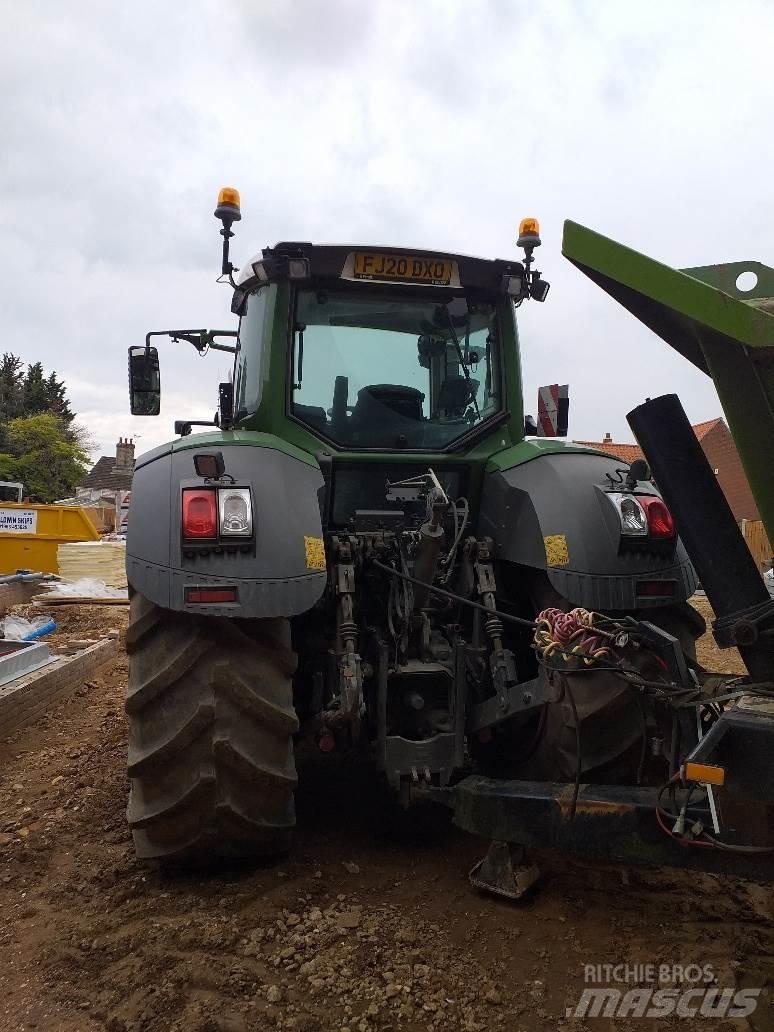 Fendt 828 VARIO Tractoren