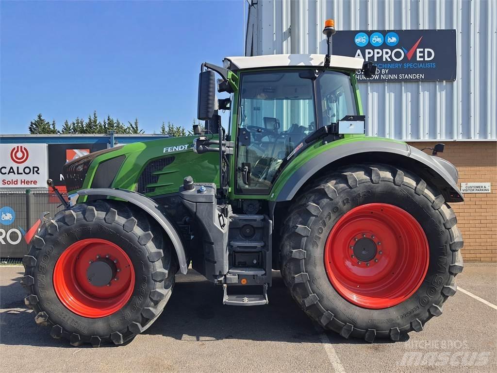 Fendt 828 VARIO Tractoren