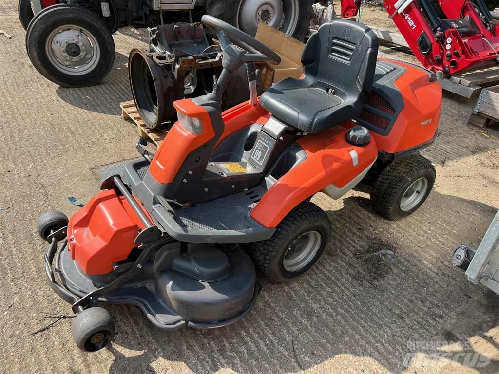 Husqvarna R216 Maaiers