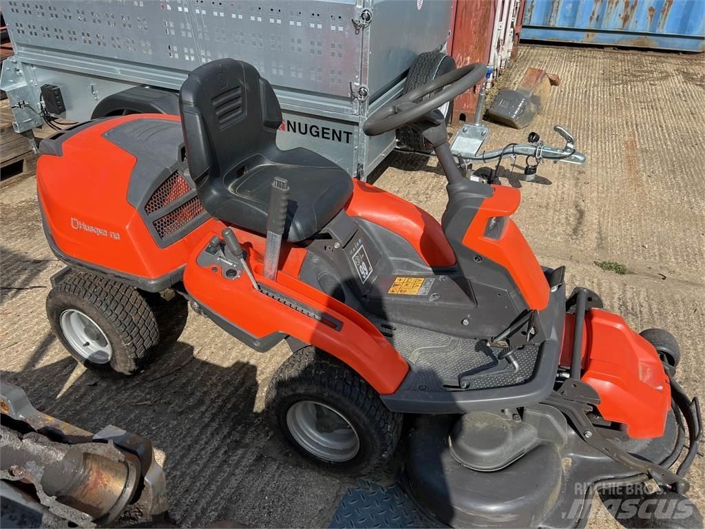 Husqvarna R216 Maaiers