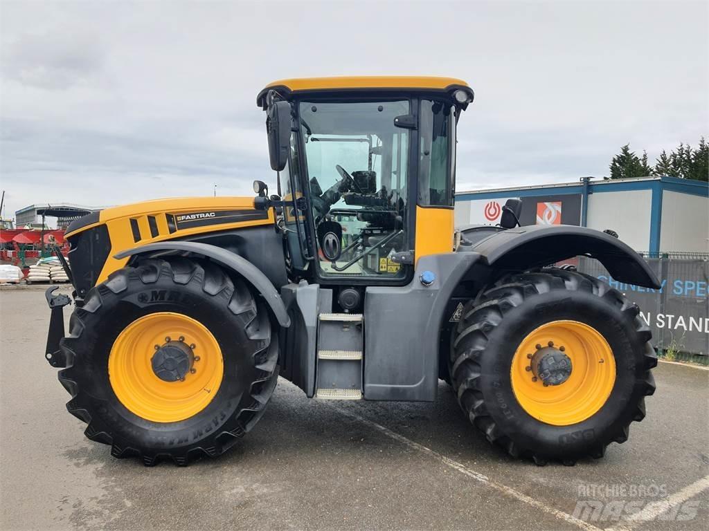 JCB 4220 Tractoren