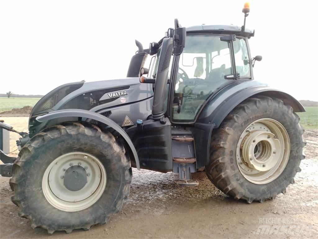 Valtra T254V Tractoren