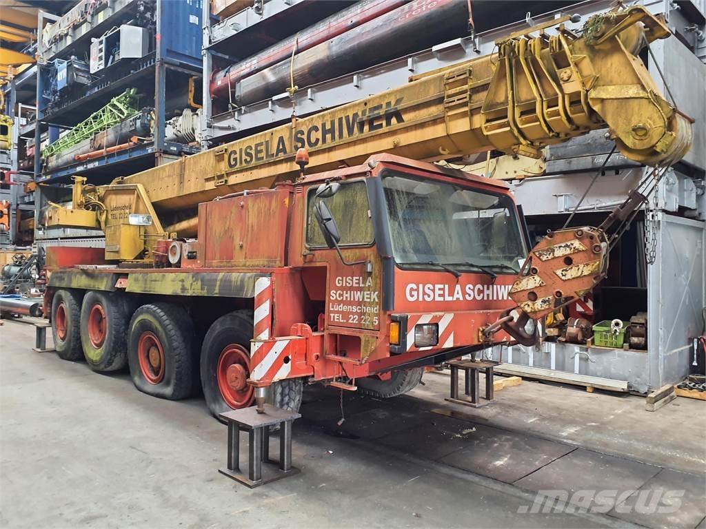 Liebherr LTM 1050 Kranen voor alle terreinen