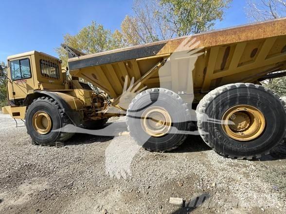 CAT D400D Knik dumptrucks