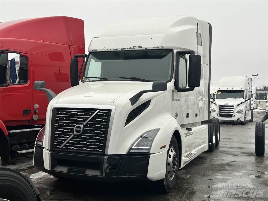 Volvo VNL760 Trekkers