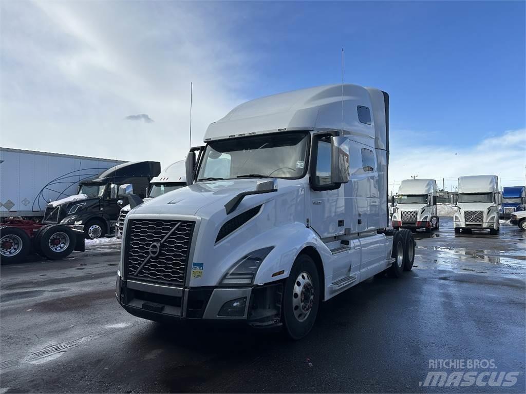 Volvo VNL760 Trekkers
