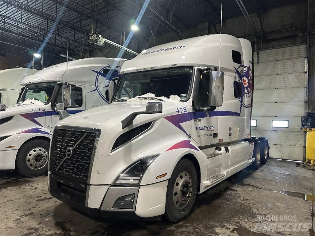 Volvo VNL760 Trekkers