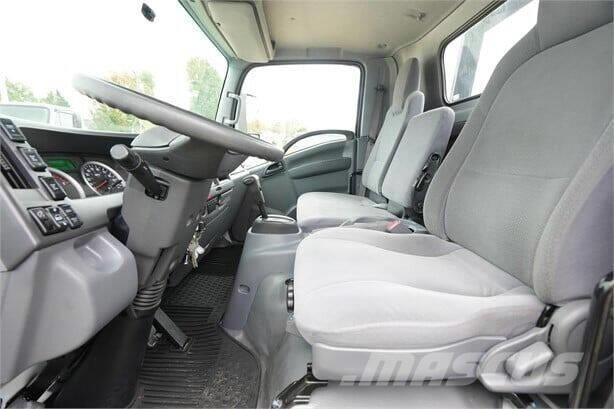 Isuzu NRR Sleepwagens