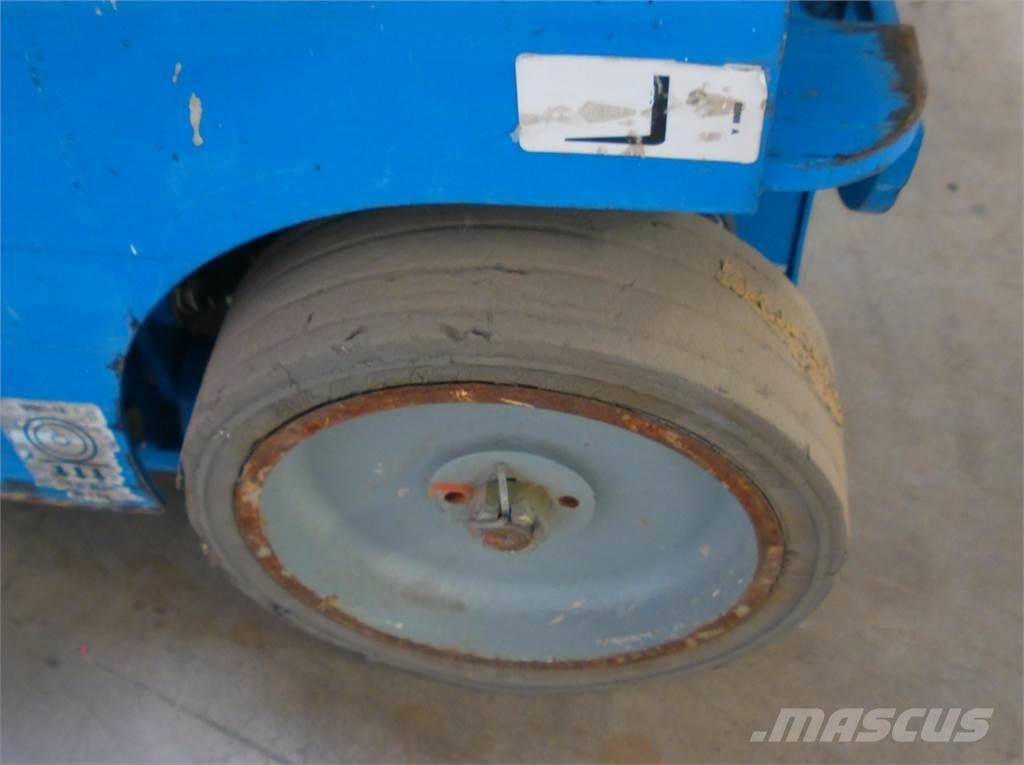 Genie GRC12 Personenliften en invalideliften