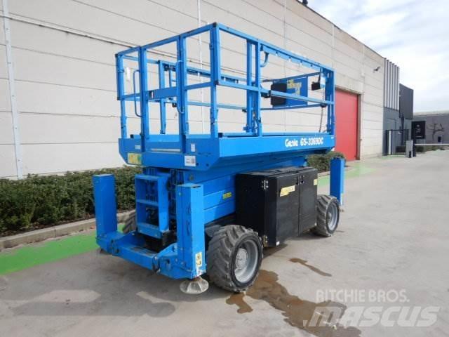 Genie GS3369DC Schaarhoogwerkers