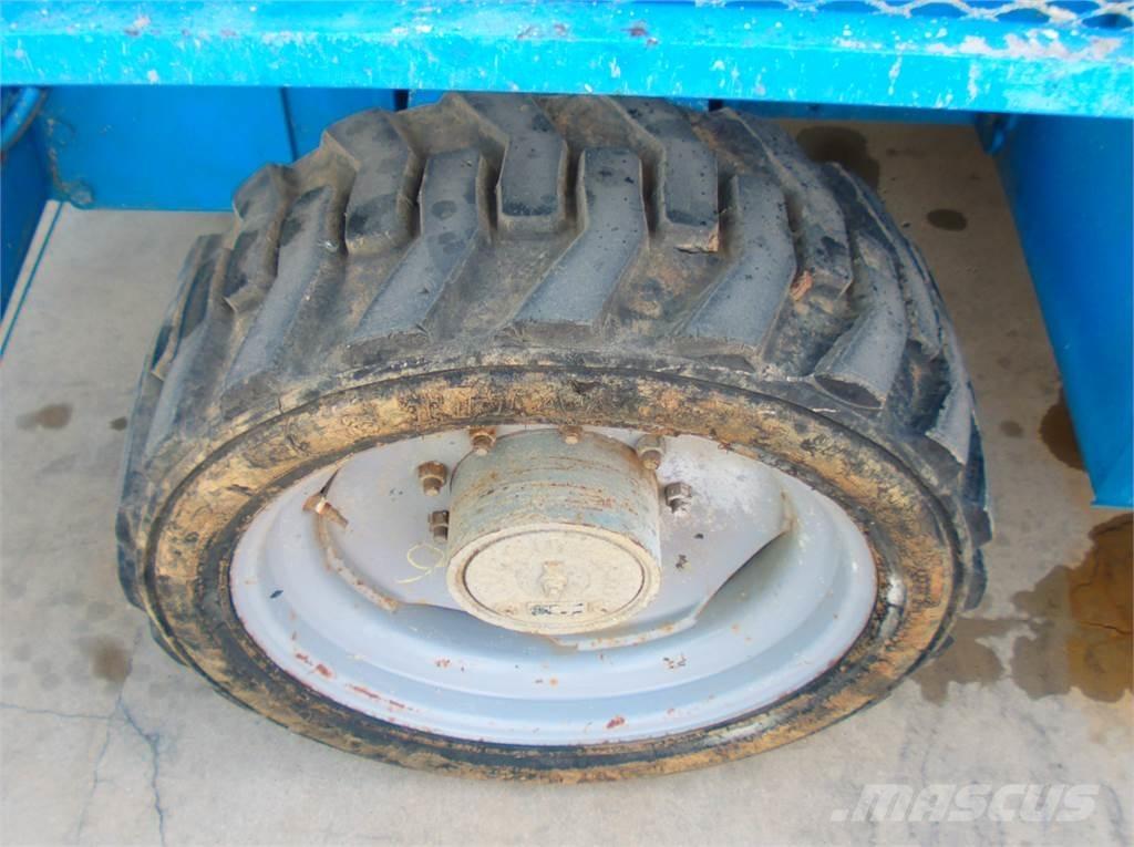 Genie GS4390RT Schaarhoogwerkers
