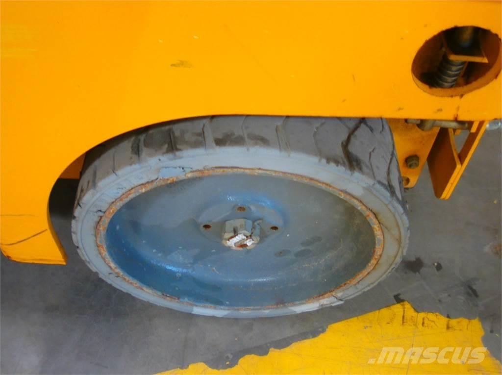 Haulotte Compact 12 Schaarhoogwerkers