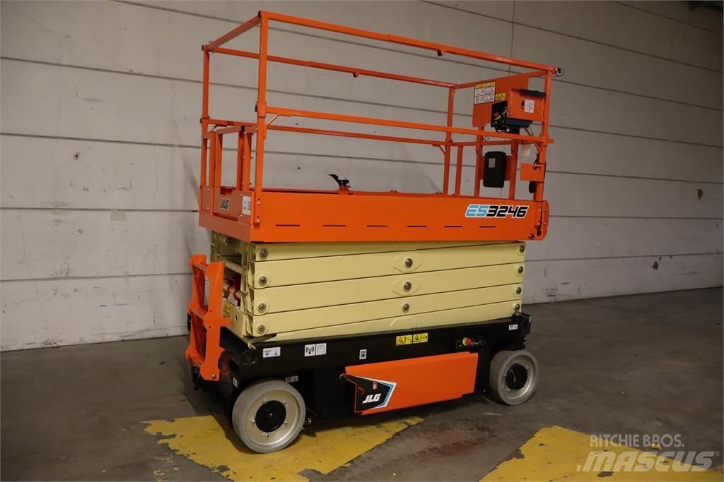 JLG 3246ES Schaarhoogwerkers