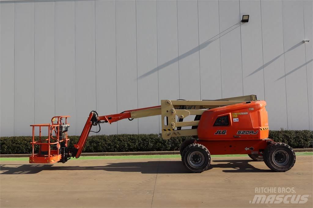 JLG 520AJ Knikarmhoogwerkers