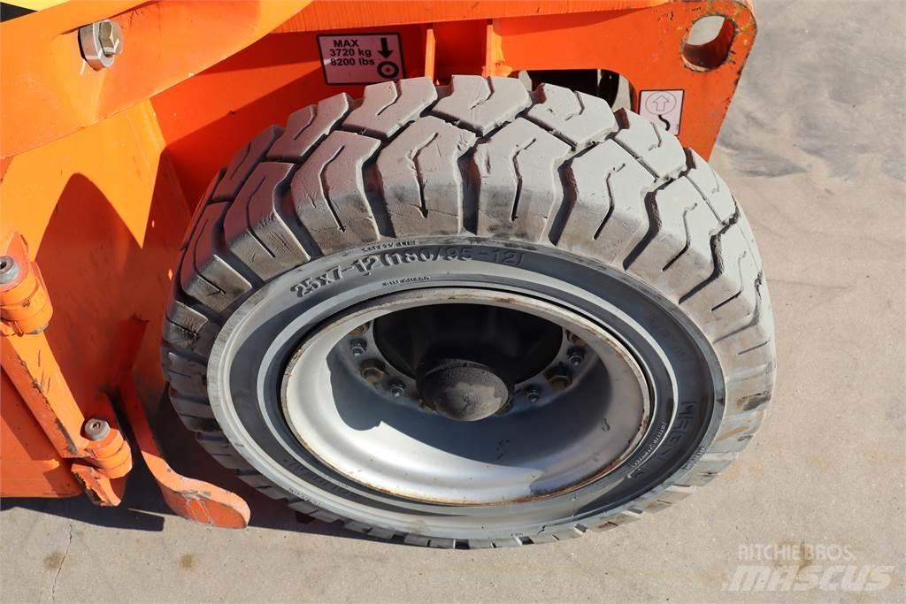 JLG E300AJP Knikarmhoogwerkers