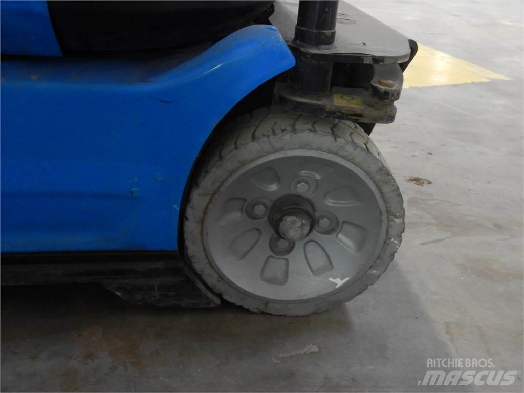 Manitou 100VJR Personenliften en invalideliften