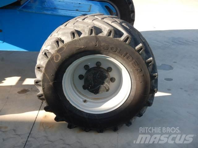 Manitou 200ATJ Knikarmhoogwerkers