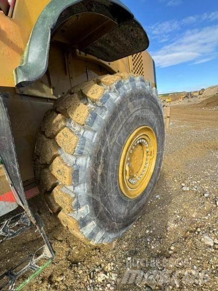 CAT 980M Wielladers