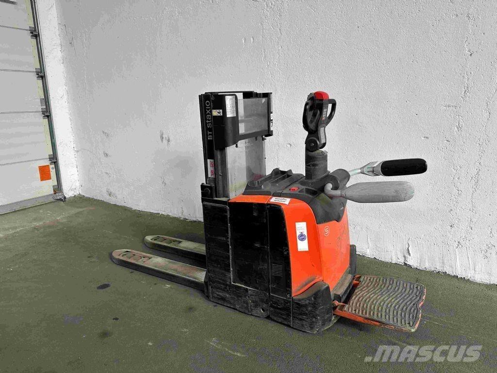 Toyota SPE 200 DN Stapelaar meeloop