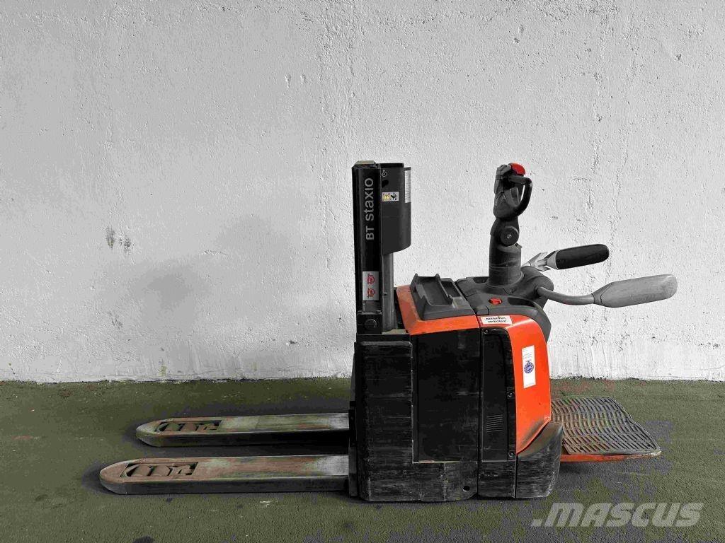 Toyota SPE 200 DN Stapelaar meeloop