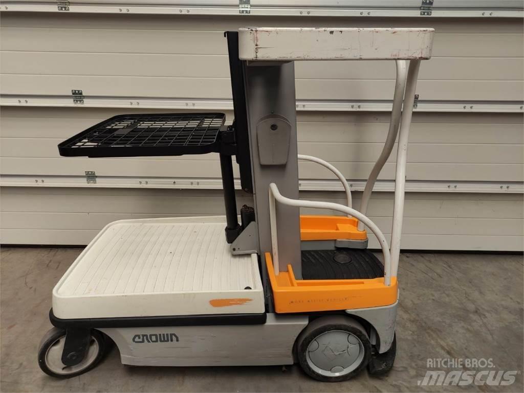 Crown WAV50-118 Orderpicker voor hoog niveau