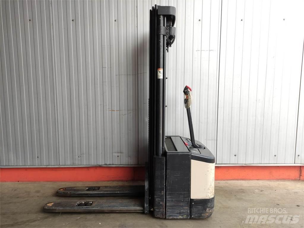 Crown WE2300-1.6-TT Stapelaar meeloop